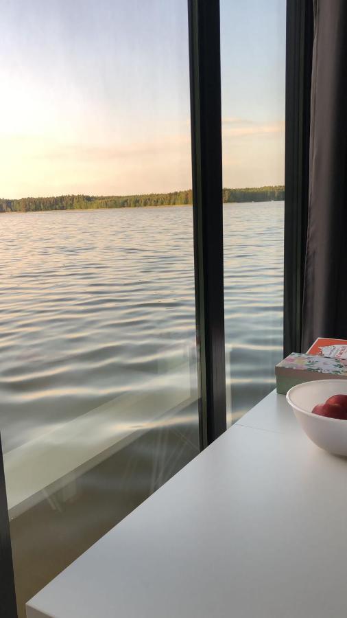 Houseboat- Dom Na Wodzie Z Sauna I Mozliwoscia Plywania Iława エクステリア 写真